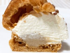 ローソンザ・キャピトルホテル 東急　安里哲也シェフ監修　ザ・ティラミスエクレア