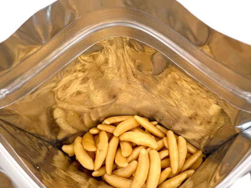 ローソン限定で「亀田の柿の種 ドラクエ ちからのたね味」