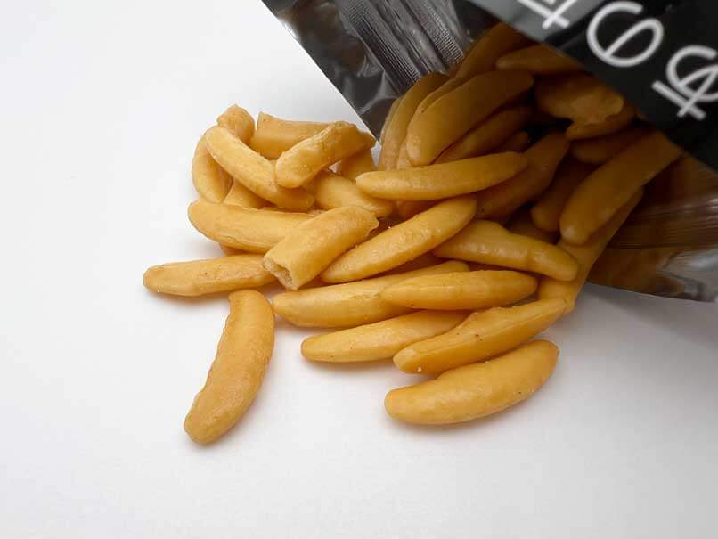 ローソン限定で「亀田の柿の種 ドラクエ ちからのたね味」