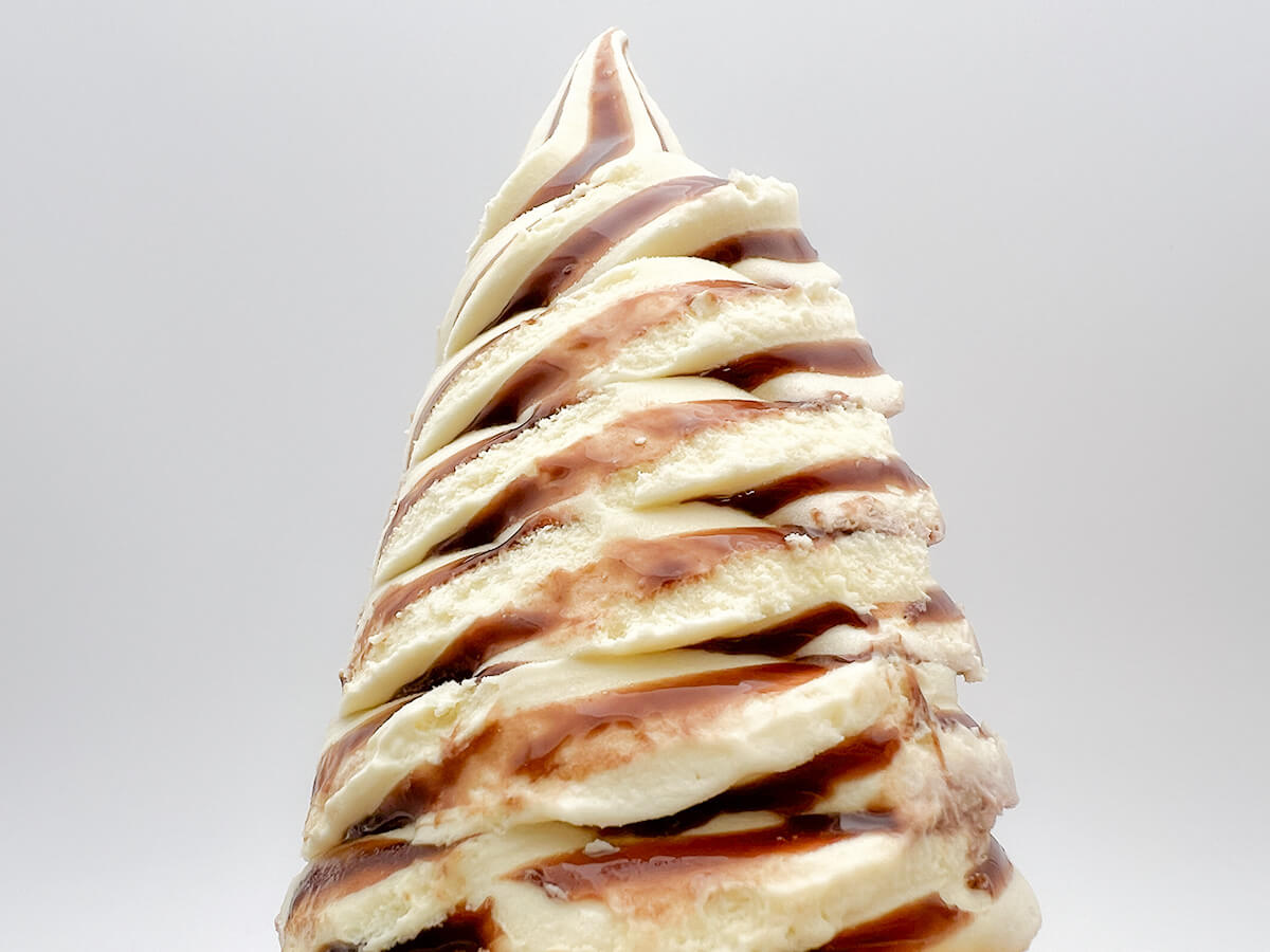 ファミマ「赤城　たっぷりソフト　チョコバナナ」