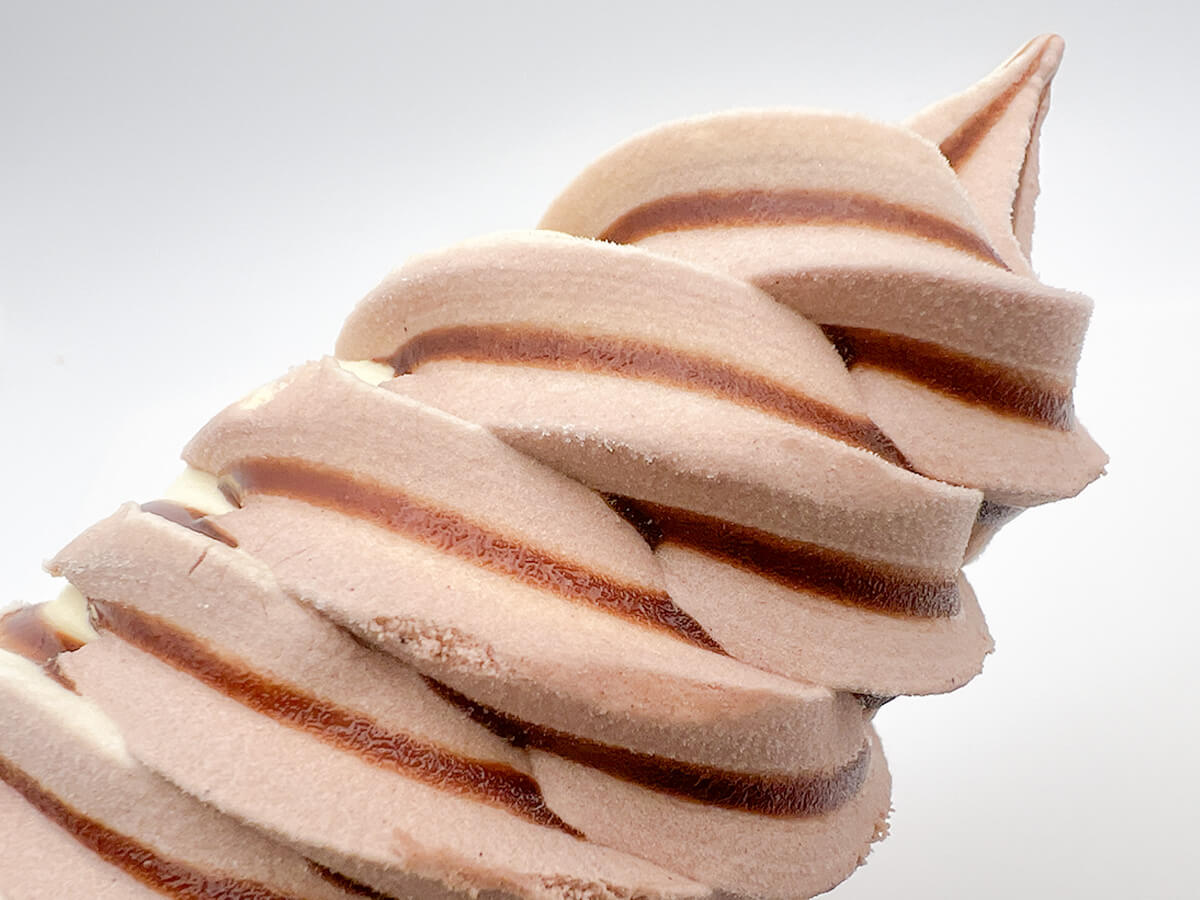 ファミマ「赤城　たっぷりソフト　チョコバナナ」