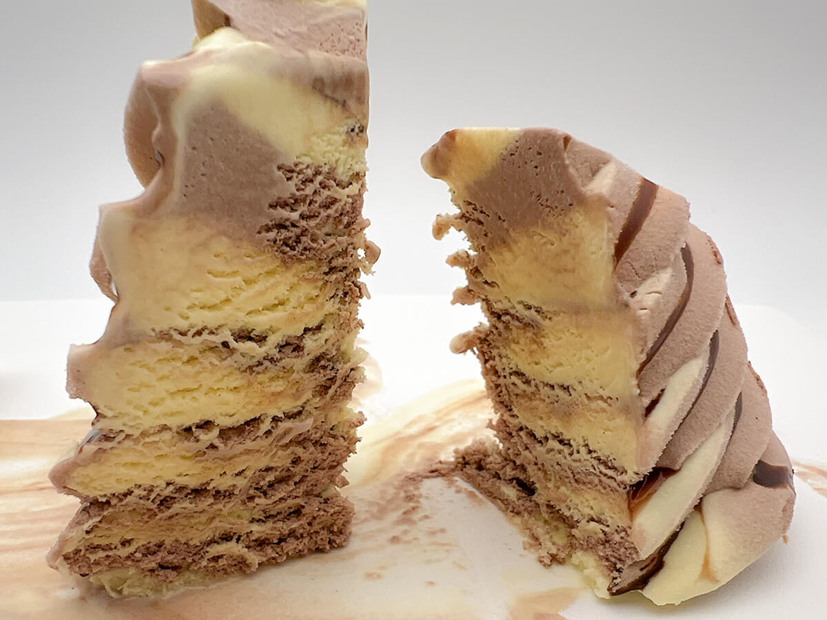 ファミマ「赤城　たっぷりソフト　チョコバナナ」