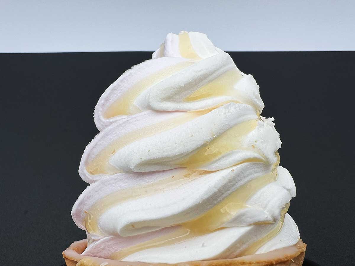 セブンイレブンチョコレートバンク　ワッフルコーン　ショコラ＆カカオフルーツ