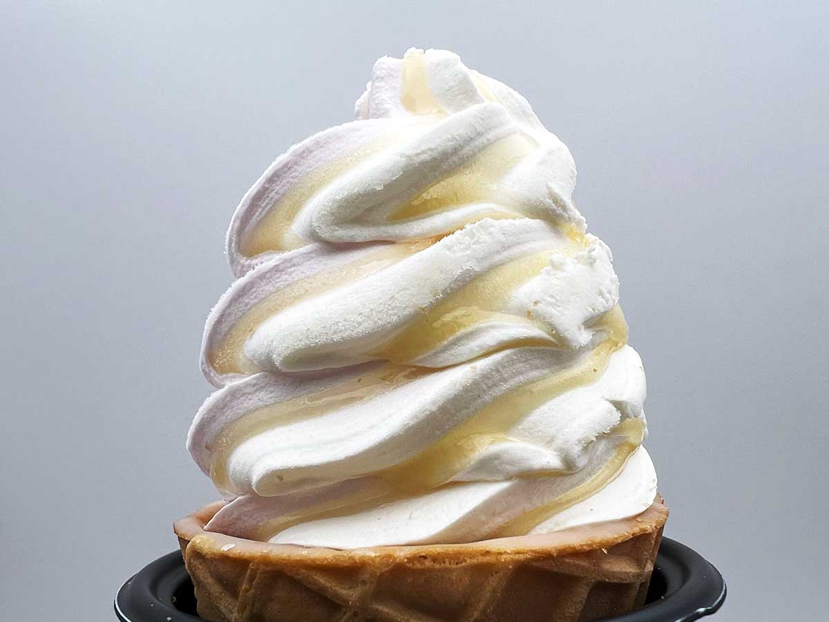 セブンイレブンチョコレートバンク　ワッフルコーン　ショコラ＆カカオフルーツ