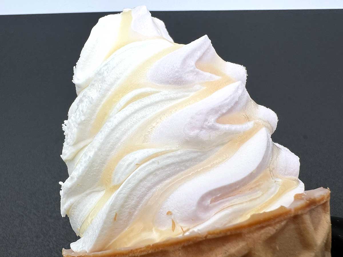 セブンイレブンチョコレートバンク　ワッフルコーン　ショコラ＆カカオフルーツ