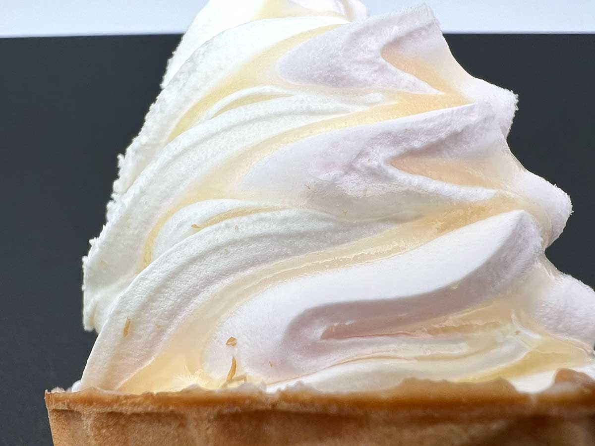 セブンイレブンチョコレートバンク　ワッフルコーン　ショコラ＆カカオフルーツ