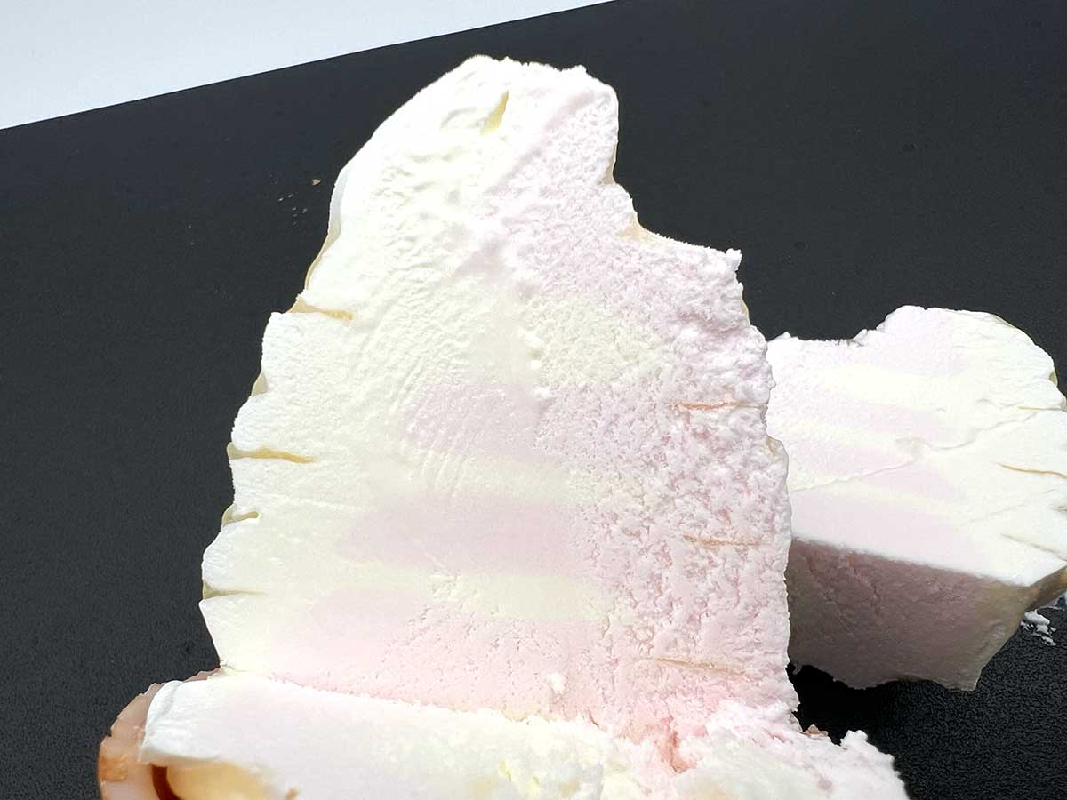 セブンイレブンチョコレートバンク　ワッフルコーン　ショコラ＆カカオフルーツ