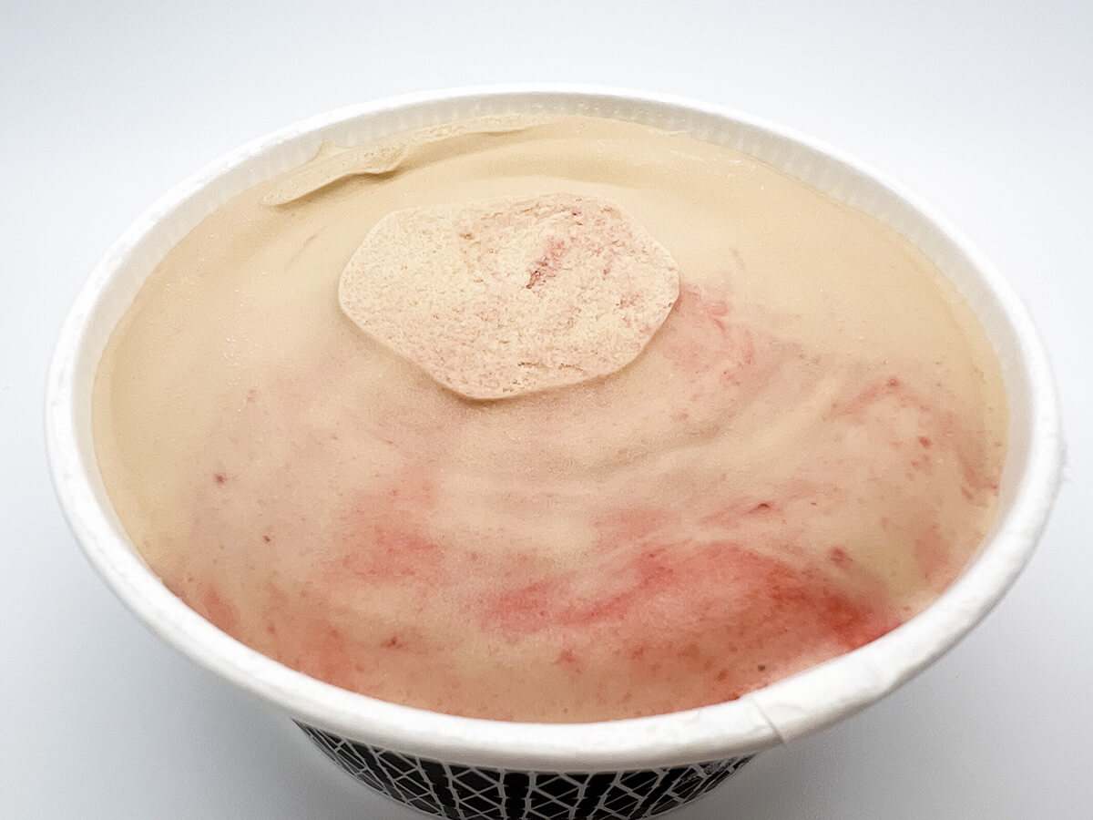 セブンイレブン限定「森永　モウスペシャル　いちごミルクティー」