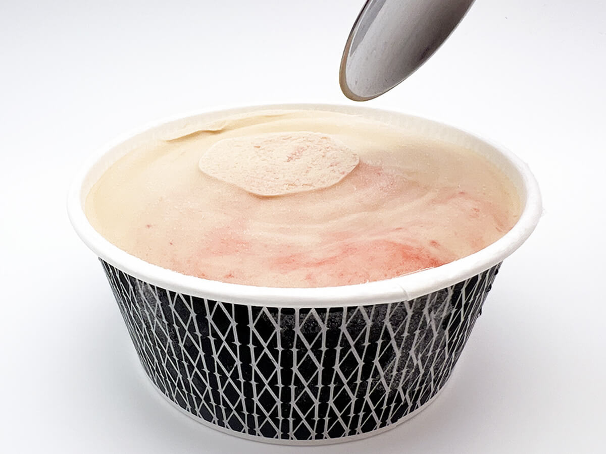 セブンイレブン限定「森永　モウスペシャル　いちごミルクティー」