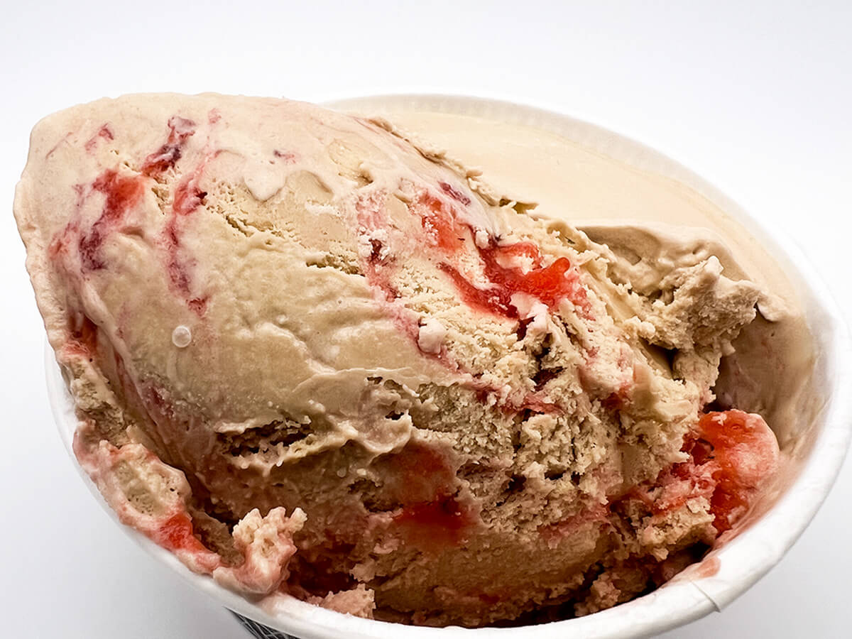 セブンイレブン限定「森永　モウスペシャル　いちごミルクティー」