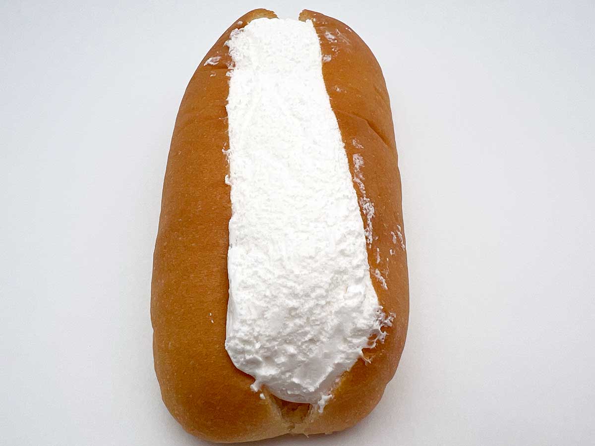 ファミマ生コッペパン（たっぷりミルクホイップ）