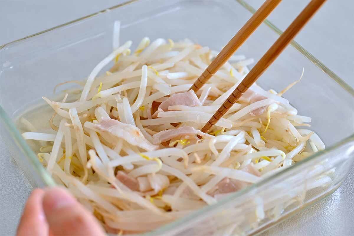 山本ゆりさん「無限だしバタもやし」