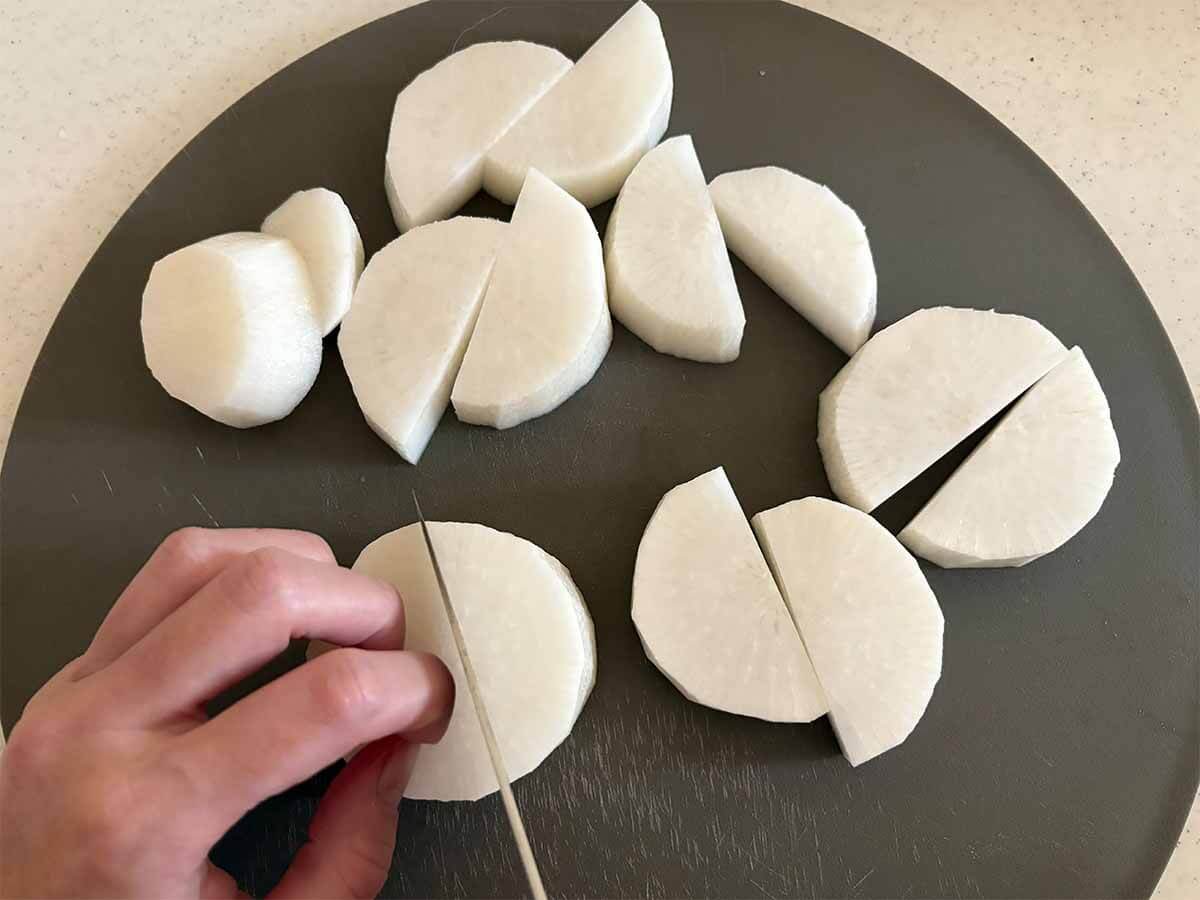 タサン志麻さん「大根と豚バラのキャラメル煮」