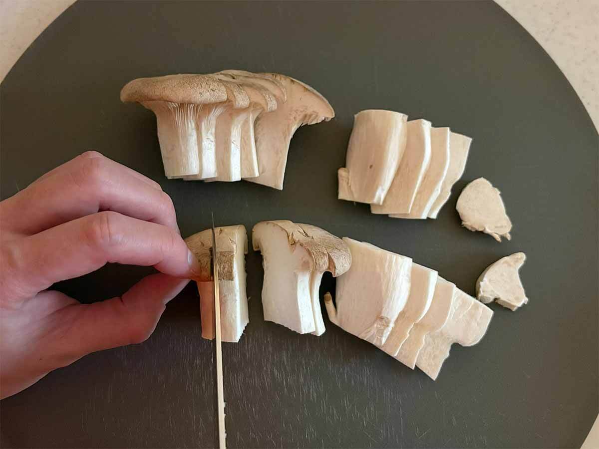 タサン志麻さん「きのこと豚肉のソテー」