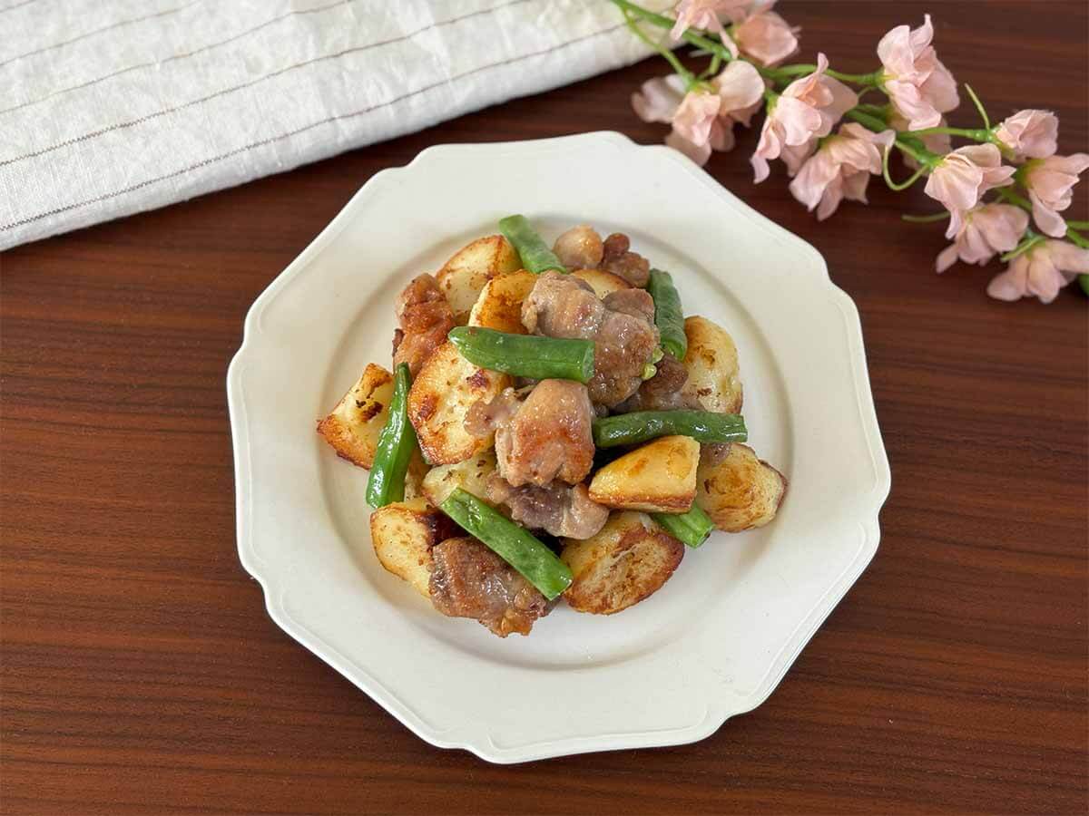 タサン志麻さん「カリカリじゃがいもと鶏のソテー」