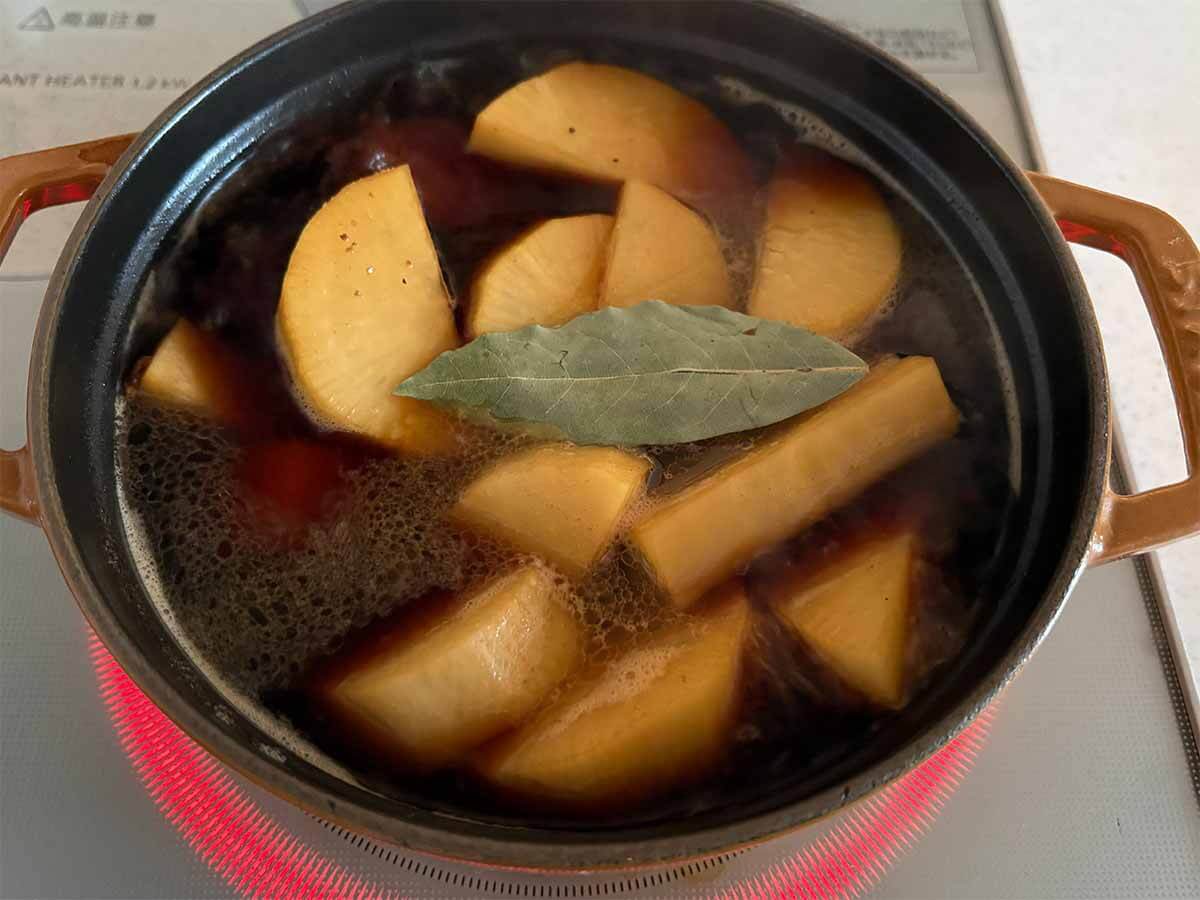 タサン志麻さん「大根と豚バラのキャラメル煮」