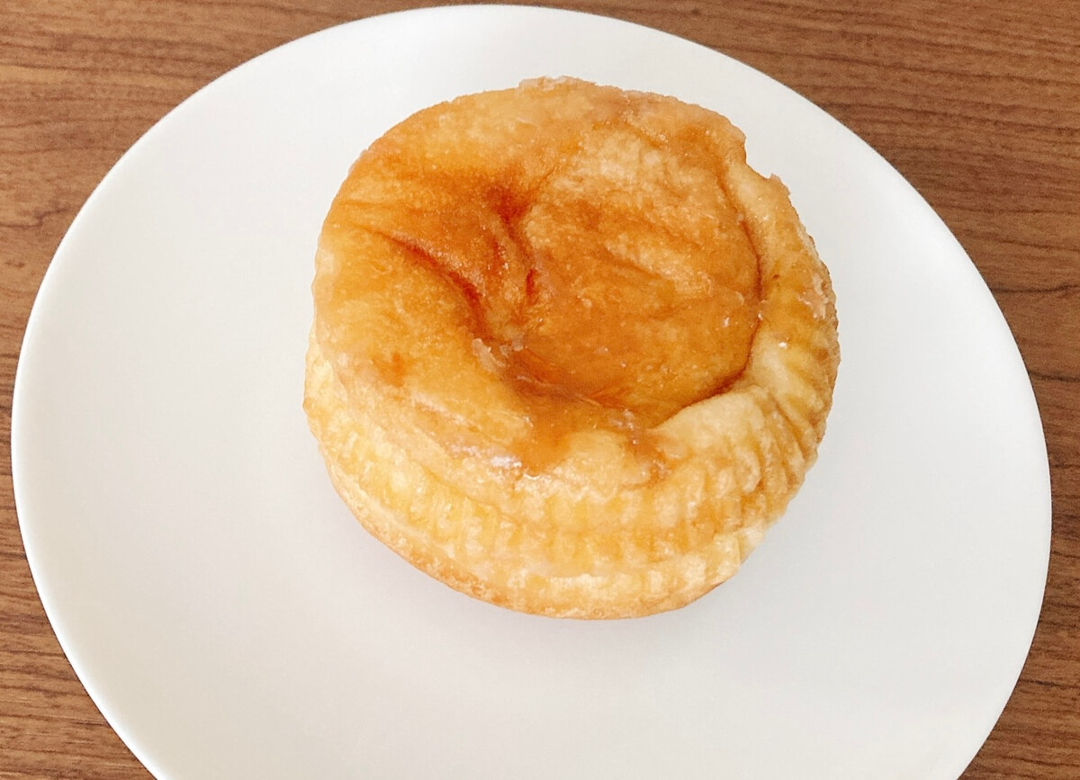 ファミリーマート「たっぷりクリームのクレームブリュレパン」