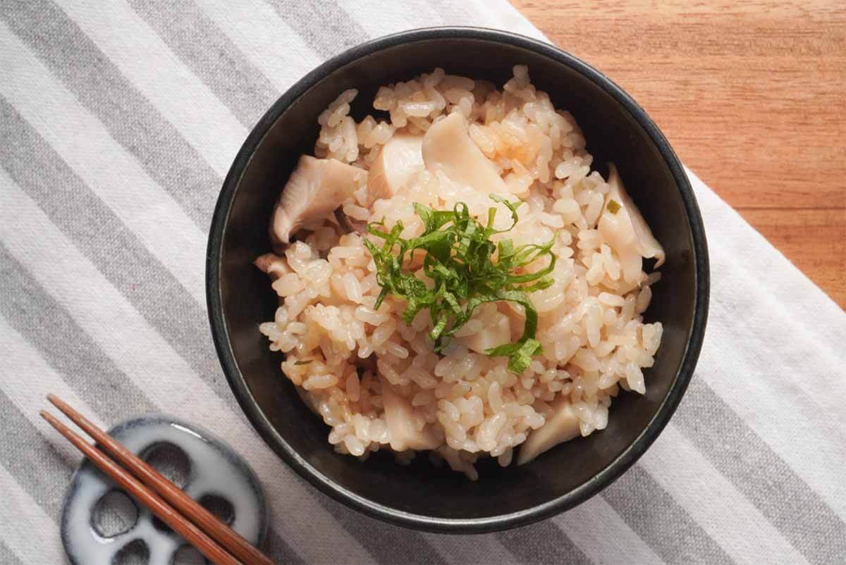松茸の味お吸い物「簡単炊き込みご飯」