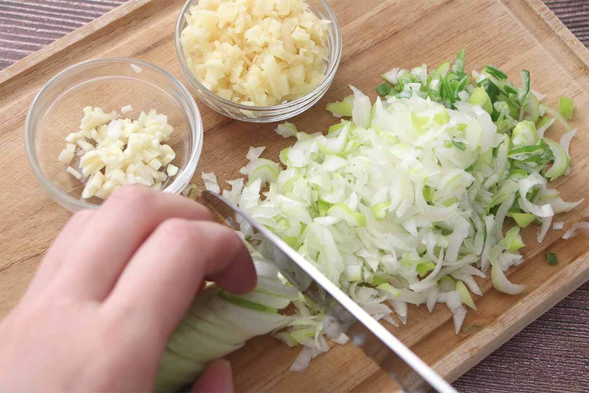 土井善晴さん「豆腐とひき肉の煮物」