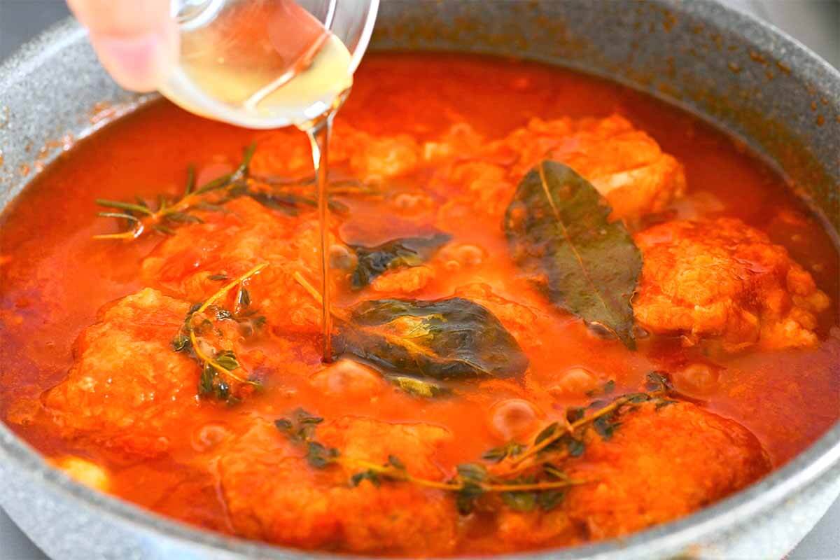 栗原はるみさん「チキンのトマト煮」