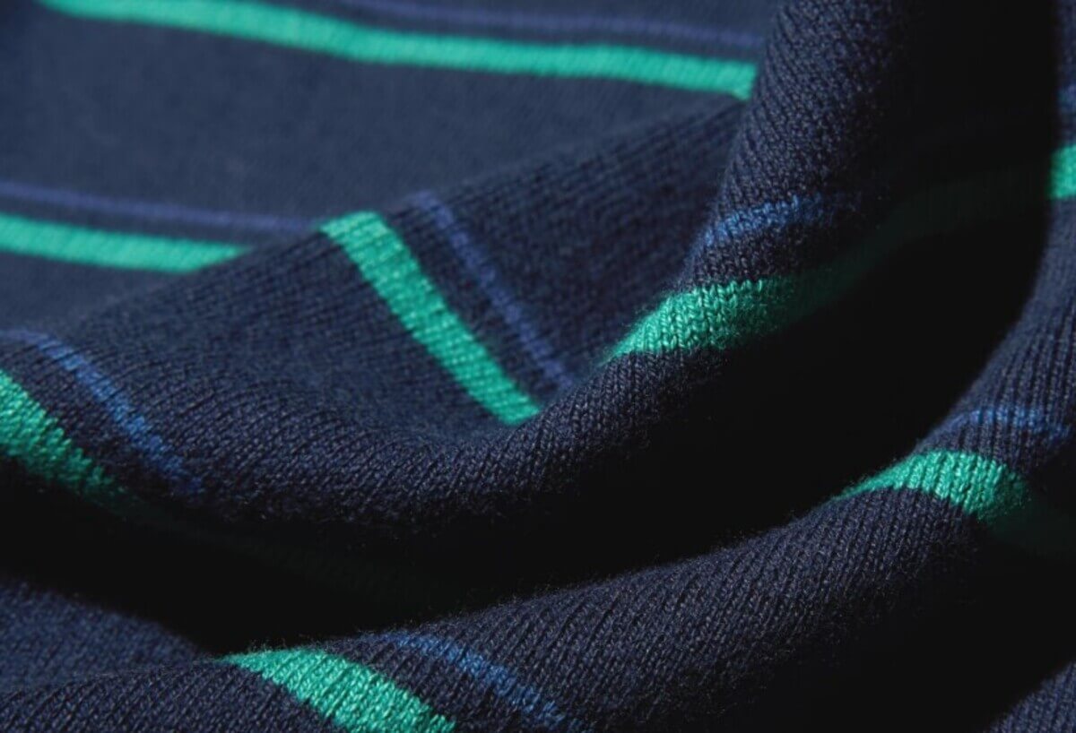 ユニクロ　スムースコットンポロセーター