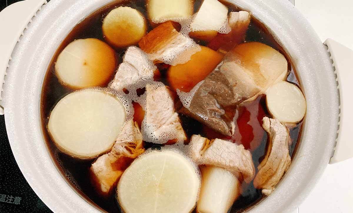 栗原はるみさん「大根と豚肉のべっこう煮」