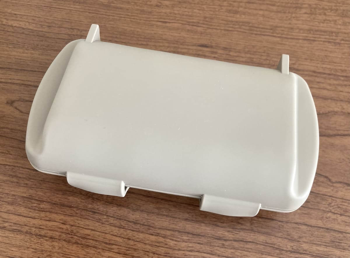 3COINS「電子レンジ用ハーフホットサンドメーカー」