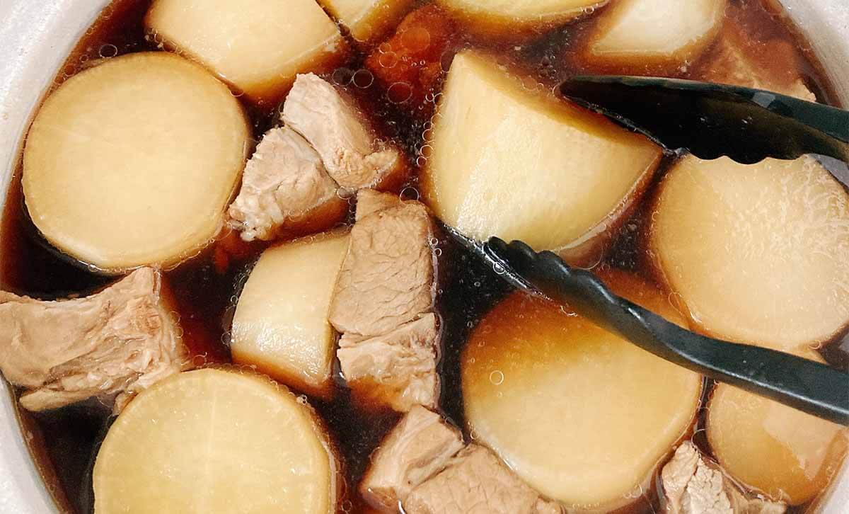 栗原はるみさん「大根と豚肉のべっこう煮」