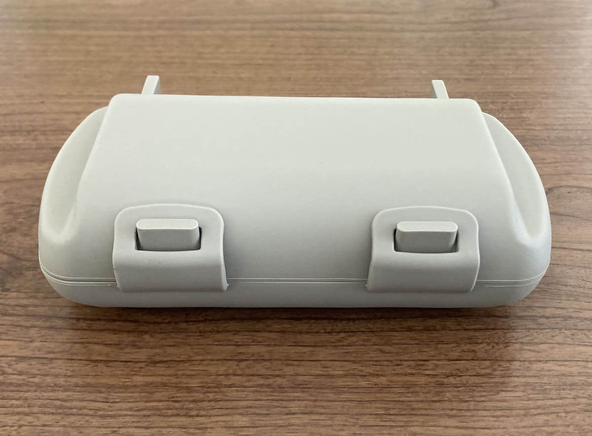 3COINS「電子レンジ用ハーフホットサンドメーカー」