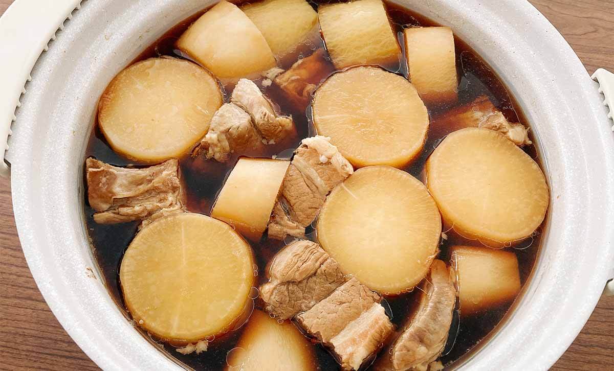 栗原はるみさん「大根と豚肉のべっこう煮」