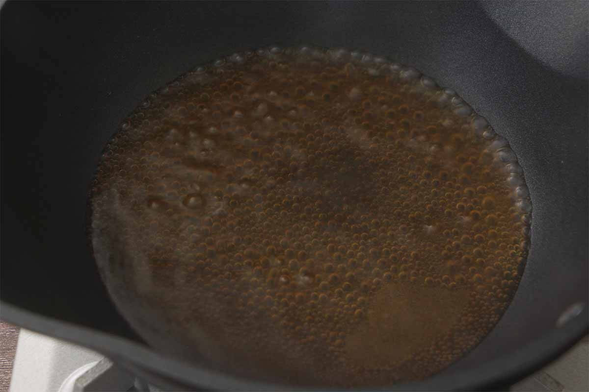 栗原はるみさん「豆もやしの黒酢あんかけ焼きそば」