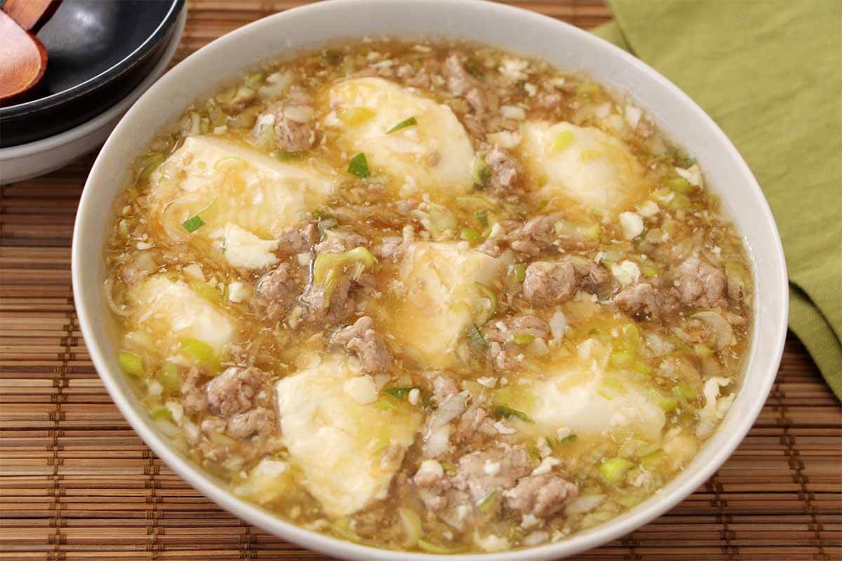 土井善晴さん「豆腐とひき肉の煮物」