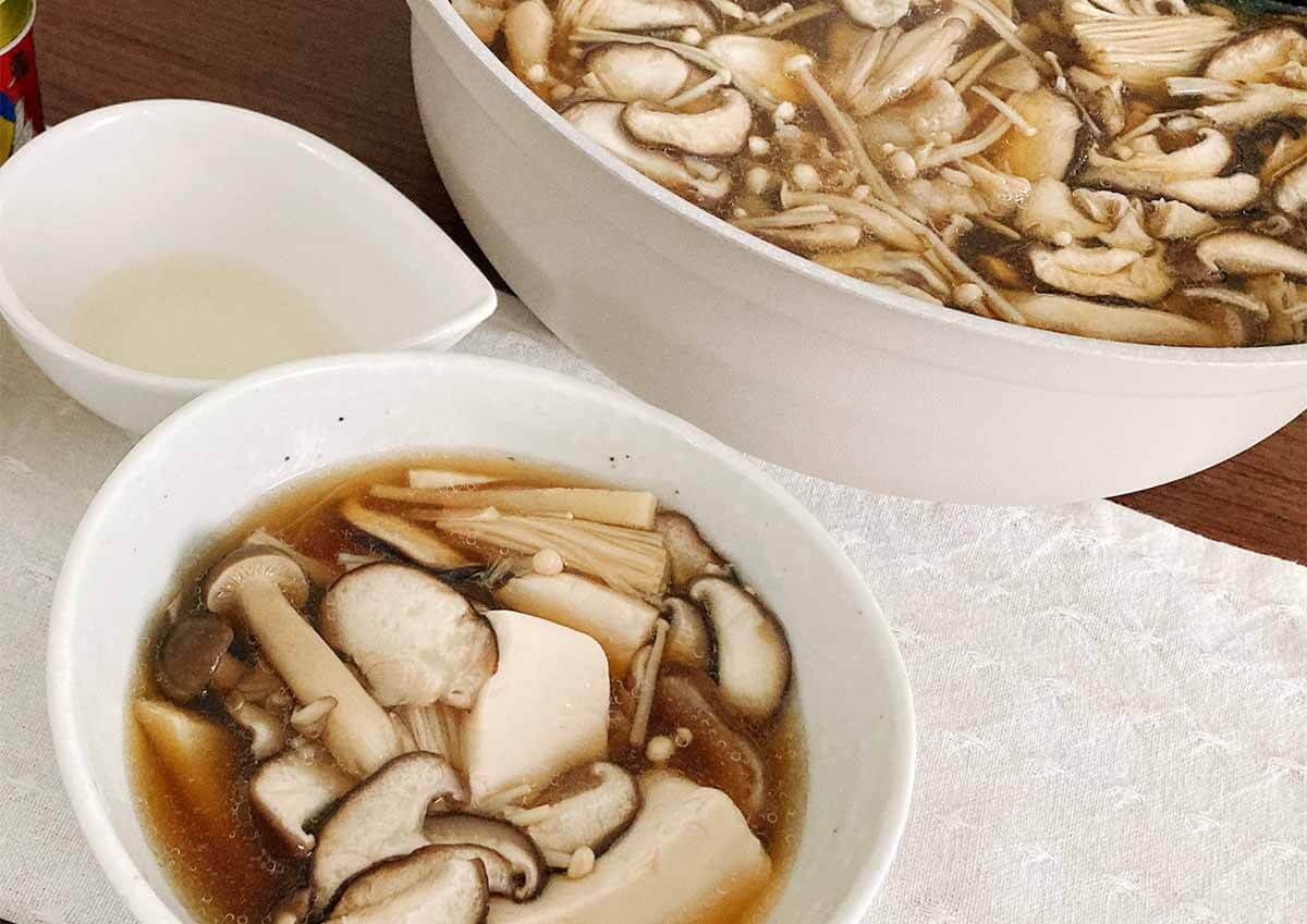 栗原はるみさん「きのこスープ鍋」