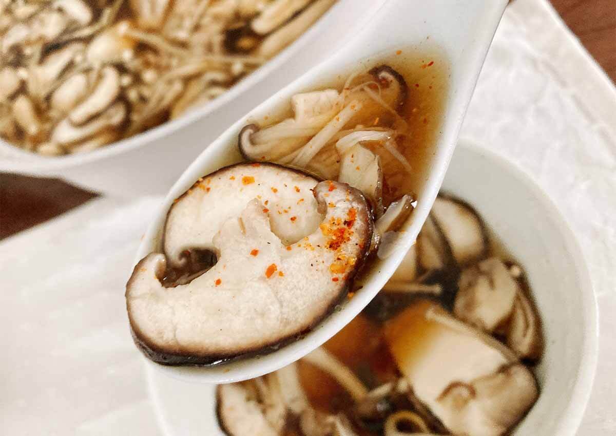 栗原はるみさん「きのこスープ鍋」