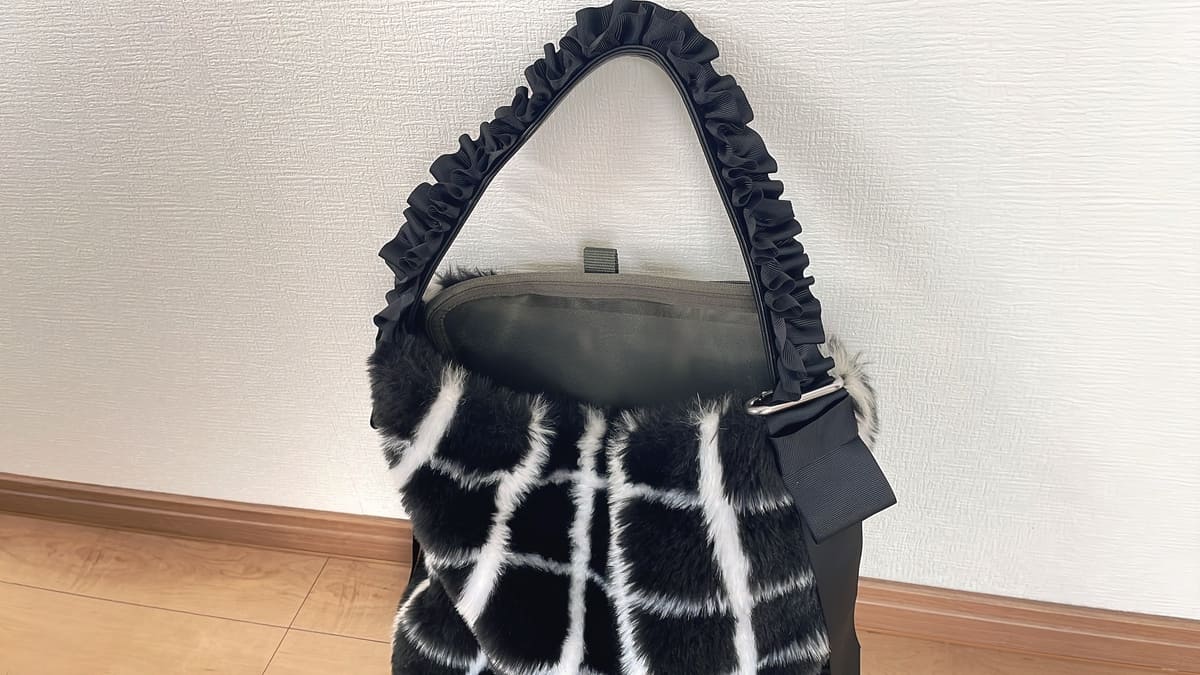 無印良品「ナイロンメッシュ　縦型書類ケース・仕切り付」