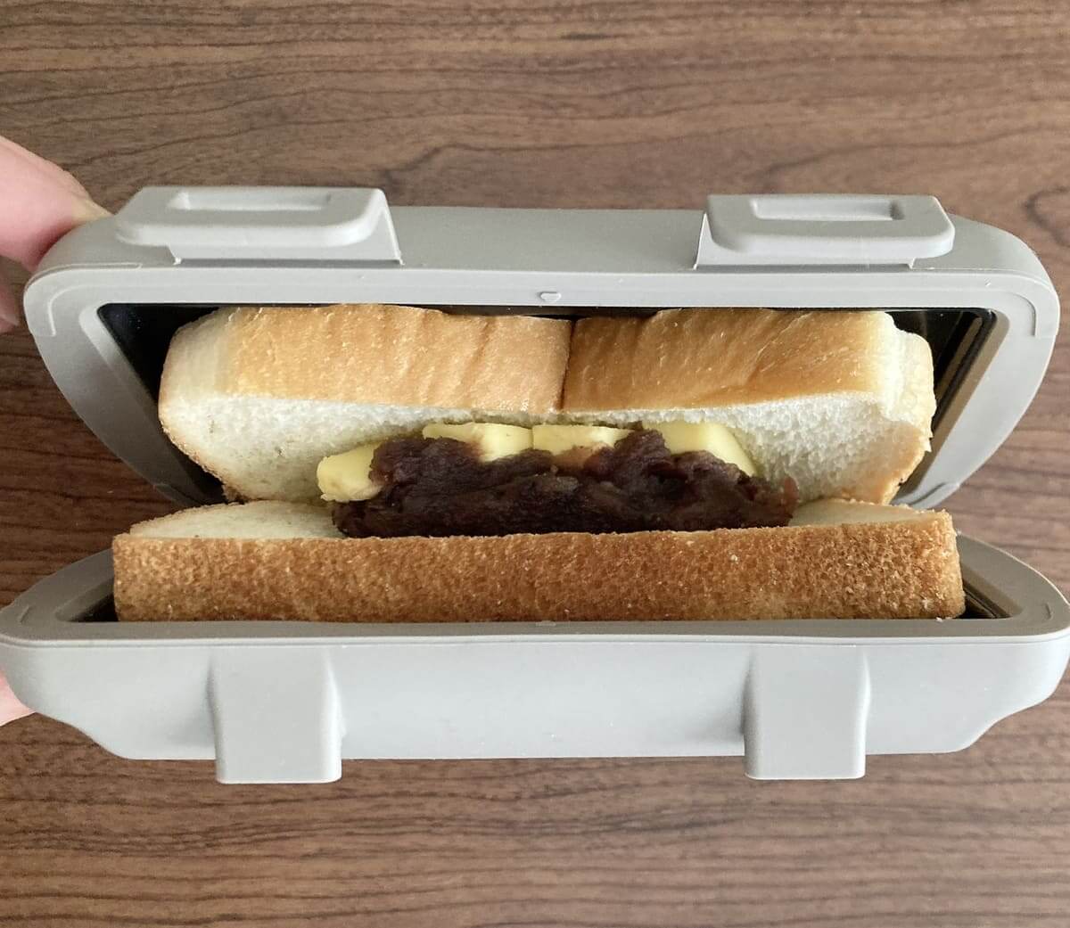 3coins電子レンジ用ハーフホットサンドメーカー／KITINTO