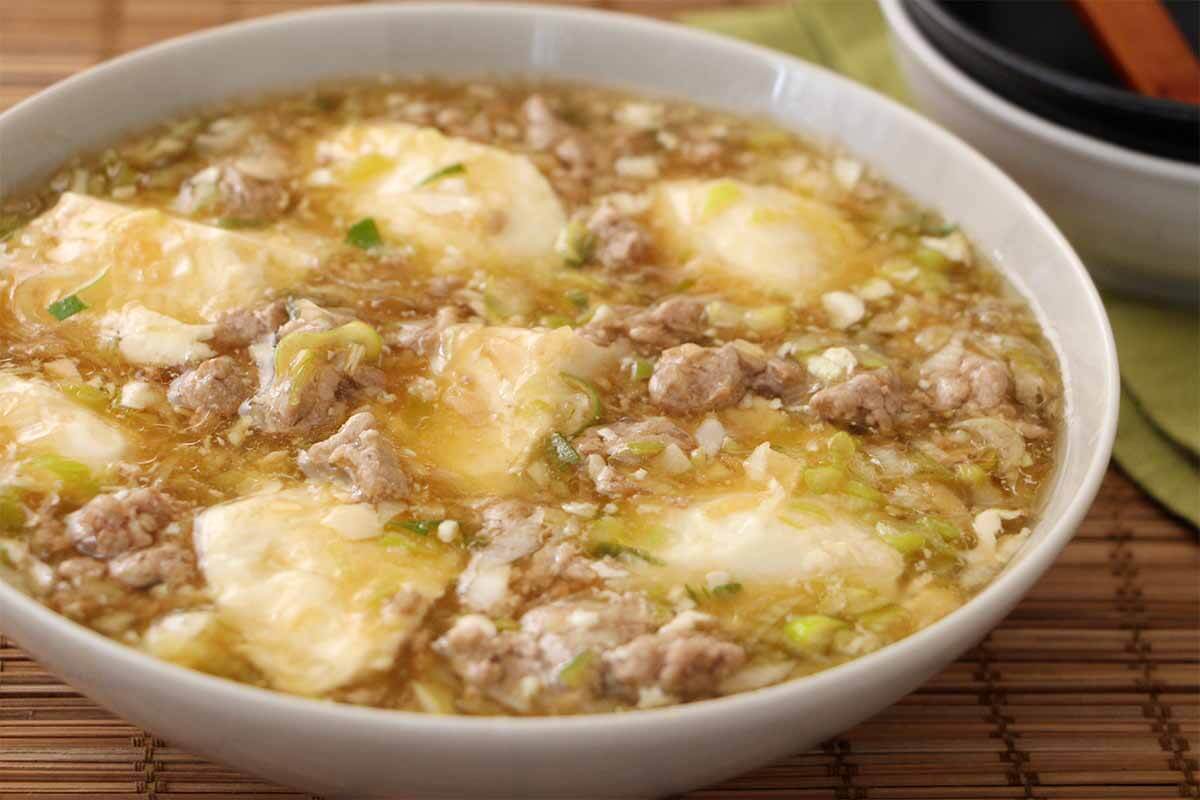 土井善晴さん「豆腐とひき肉の煮物」