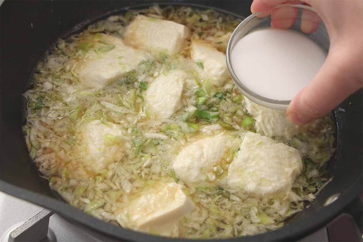 土井善晴さん「豆腐とひき肉の煮物」