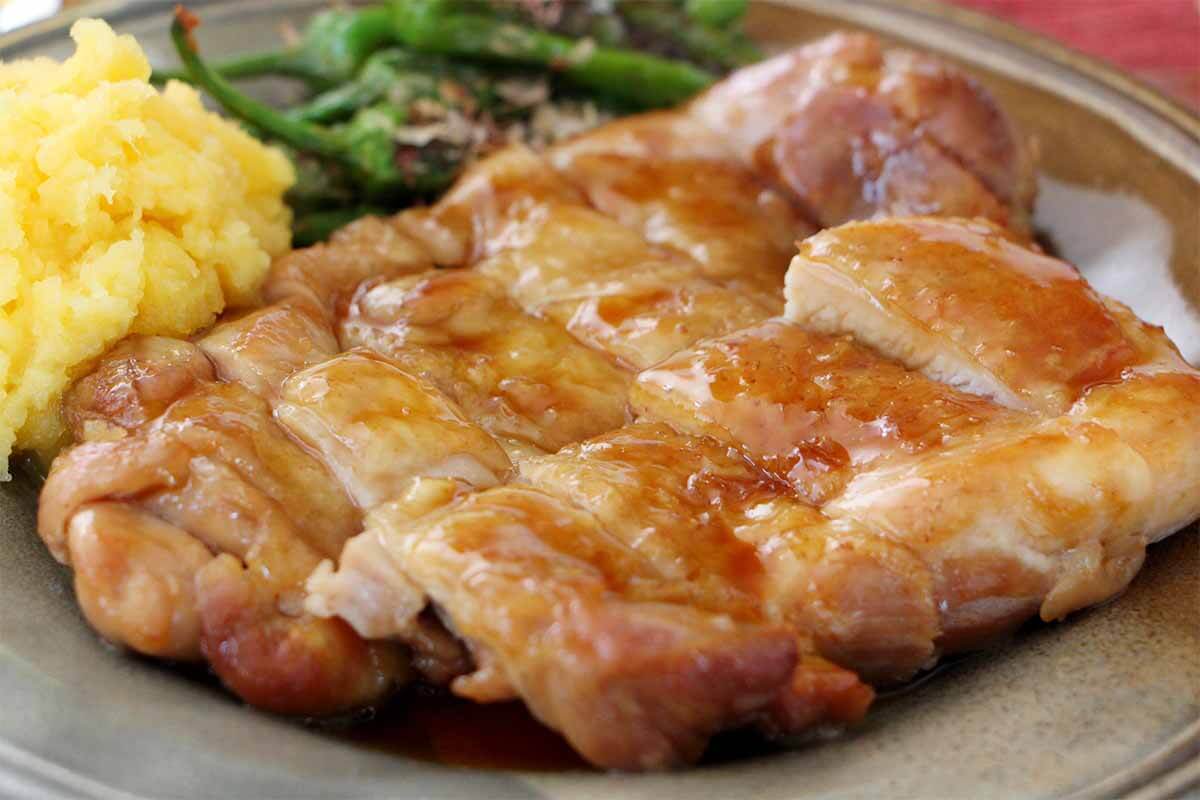 笠原将弘さん「鶏もも肉の照り焼き」