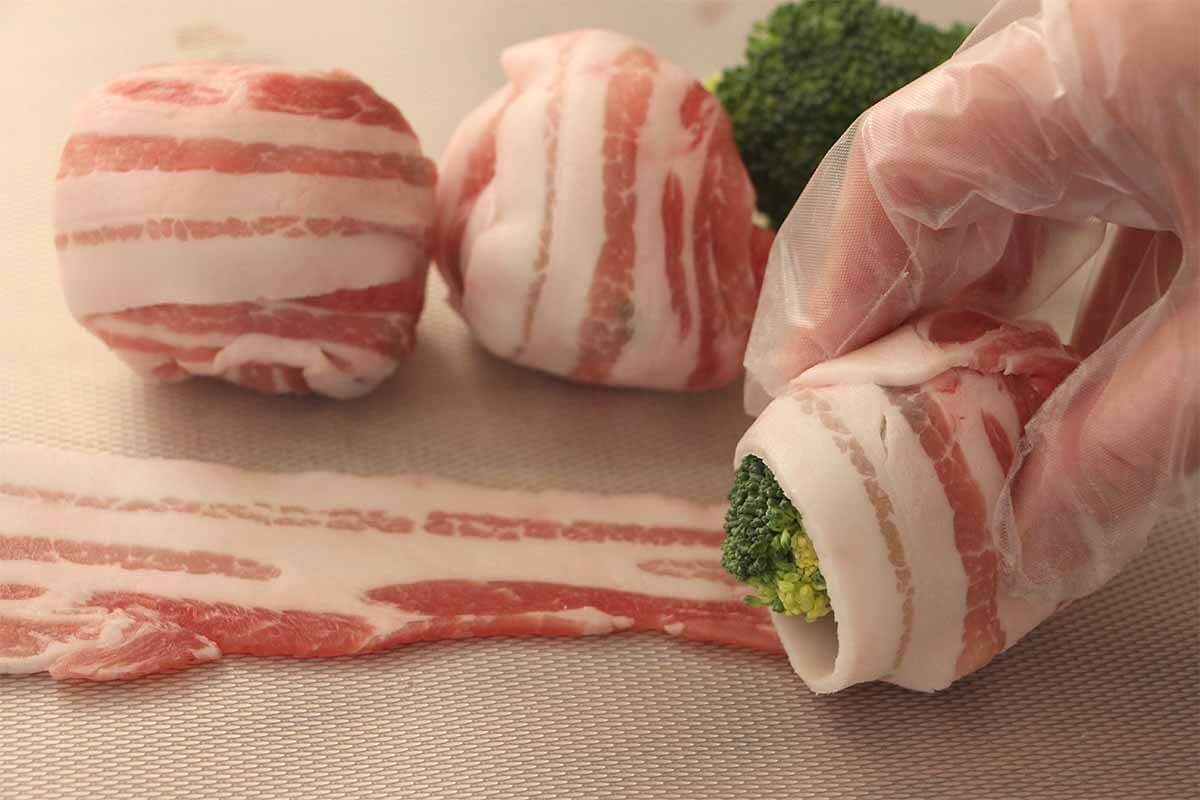 タサン志麻さん「ブロッコリーの肉巻き キノコソース」