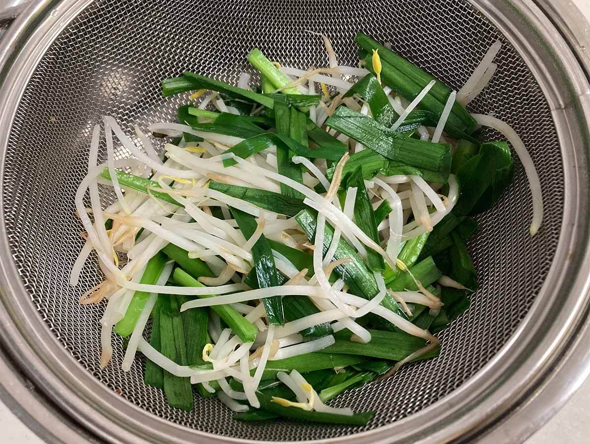 タサン志麻さん「辛ラーメンのまぜそば」