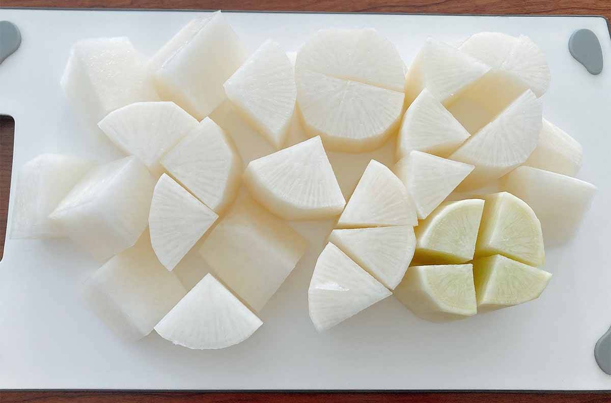 栗原はるみさん「大根と鶏肉の煮もの」