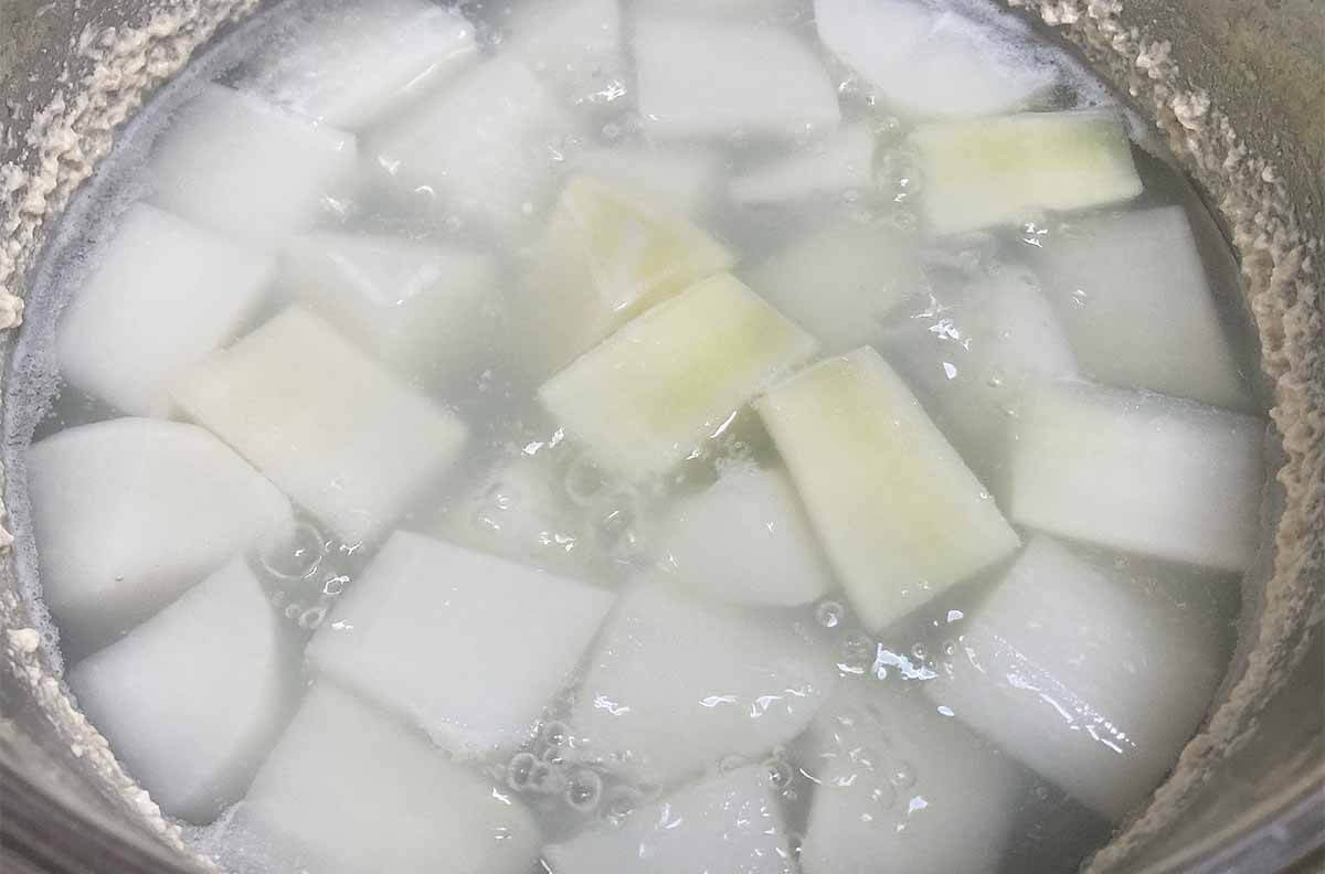 栗原はるみさん「大根と鶏肉の煮もの」