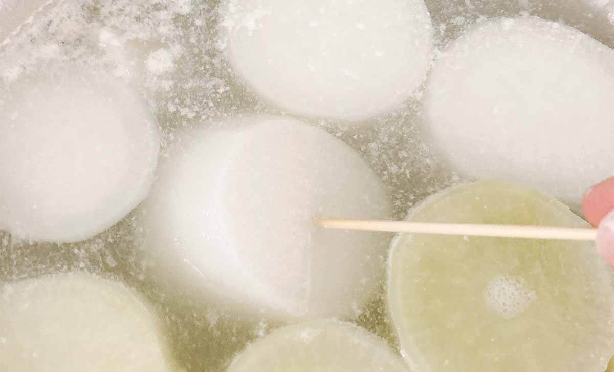 栗原はるみさん「大根と豚肉のべっこう煮」