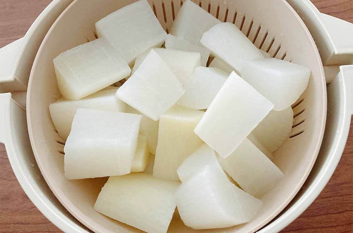 栗原はるみさん「大根と鶏肉の煮もの」