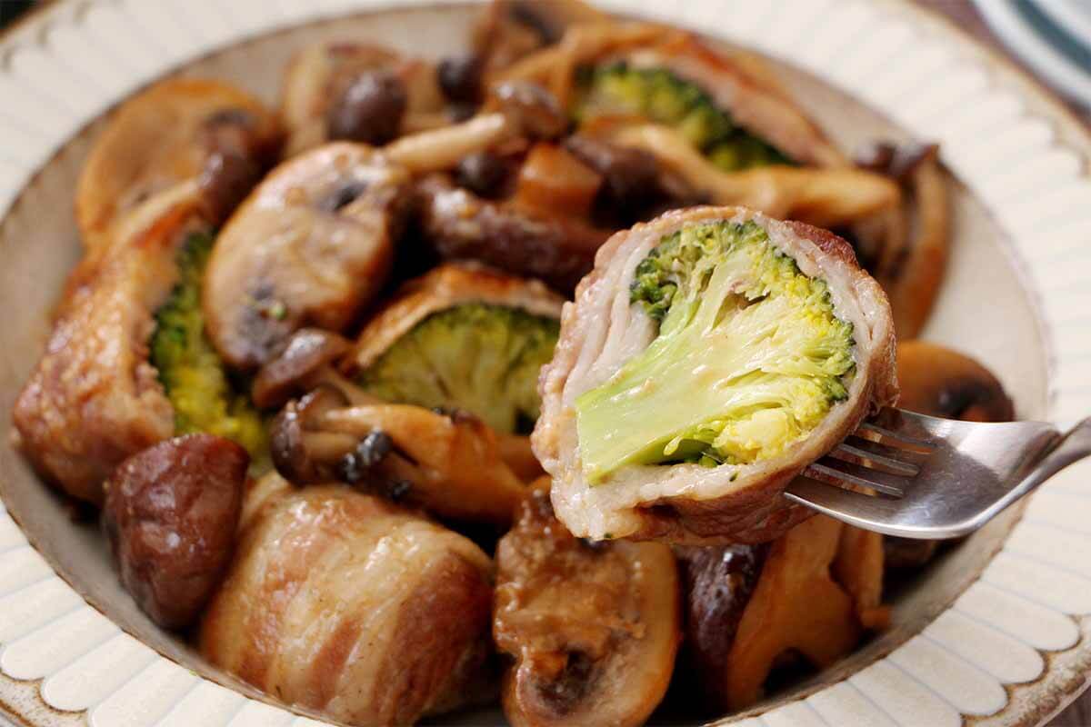 タサン志麻さん「ブロッコリーの肉巻き キノコソース」