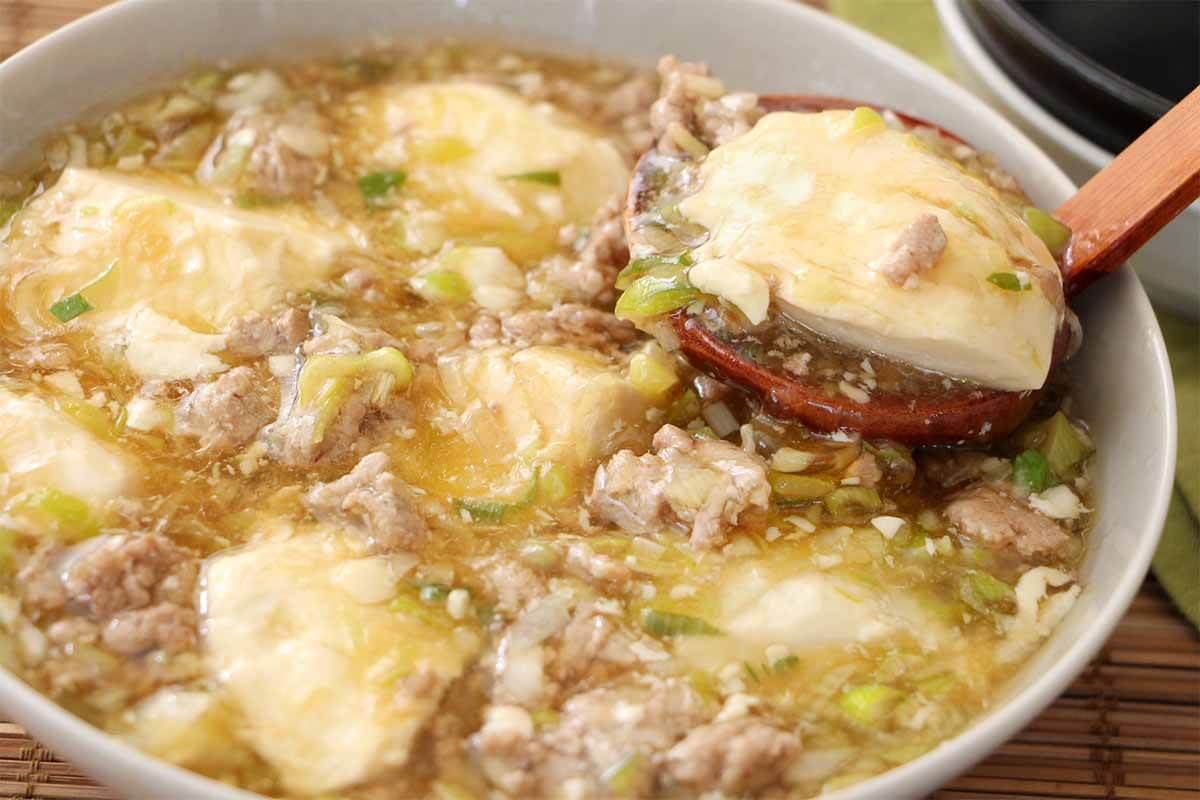 土井善晴さん「豆腐とひき肉の煮物」