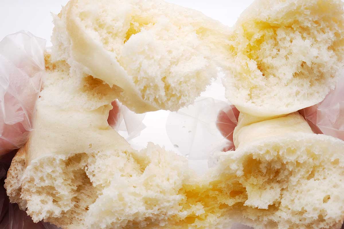 セブンイレブンもっちり食感のチーズベーグル