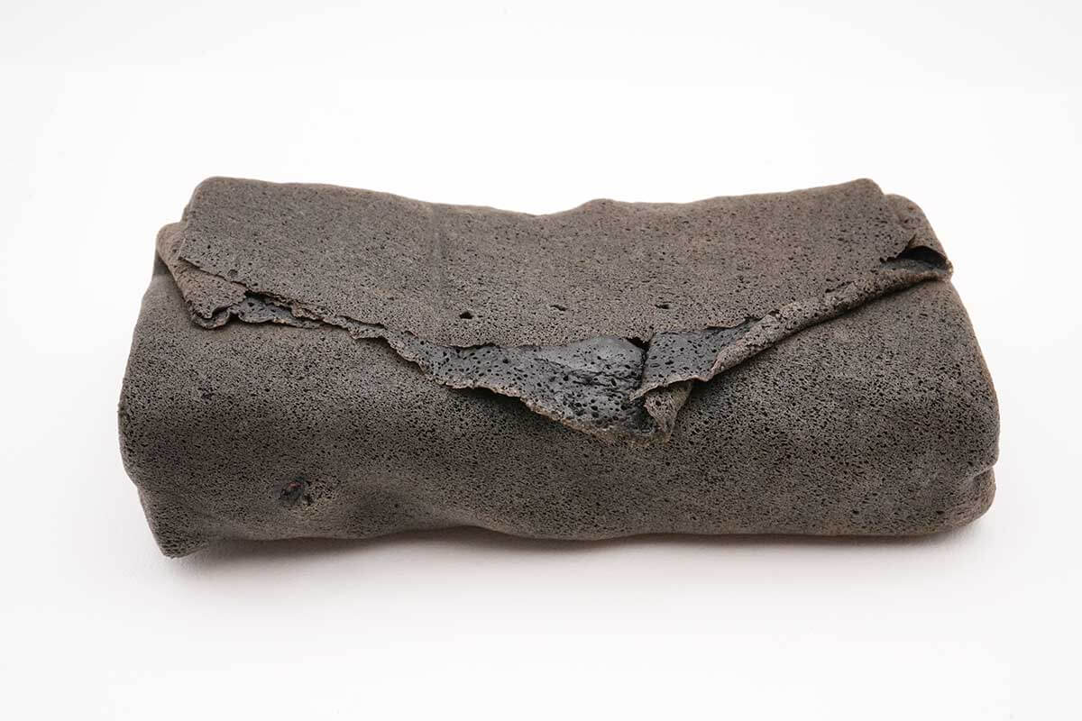 ファミマブラックサンダー　モチザクチョコクレープ