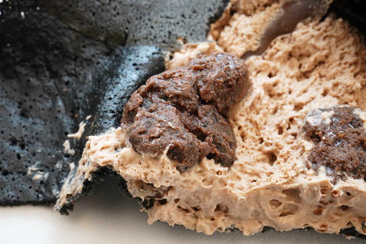 ファミマブラックサンダー　モチザクチョコクレープ